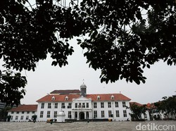 Giliran Pengusaha Sentil PSBB Jakarta Anies