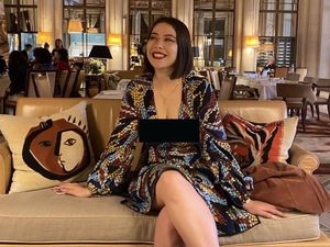 Wanita Ditolak Masuk Museum di Paris karena Pakai Baju Terlalu Seksi