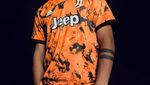 Jersey Ketiga MU Sampai Juve: Keren atau Aneh?