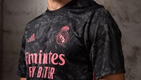 Jersey ketiga Real Madrid ini keren nggak? (Instagram)