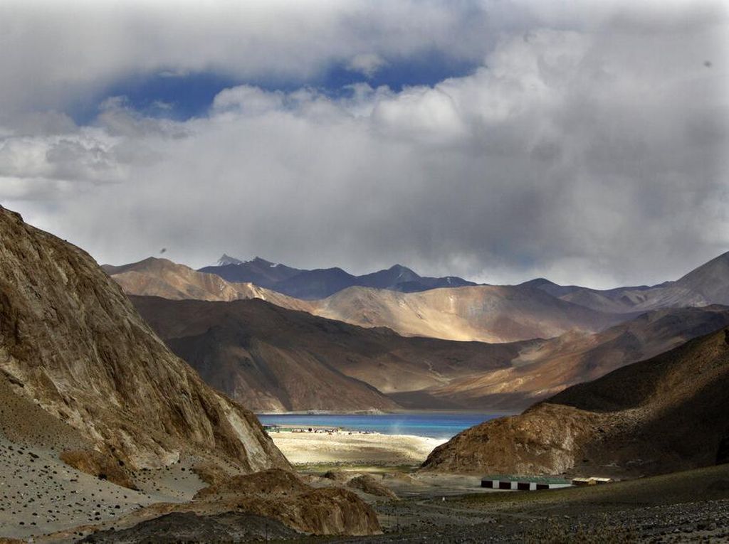 Habiskan Stok Air, Himalaya Sudah Kelebihan Turis
