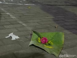 Geger Kembang Setaman dan Boneka Tertusuk Jarum yang Teror KPU Kota Blitar