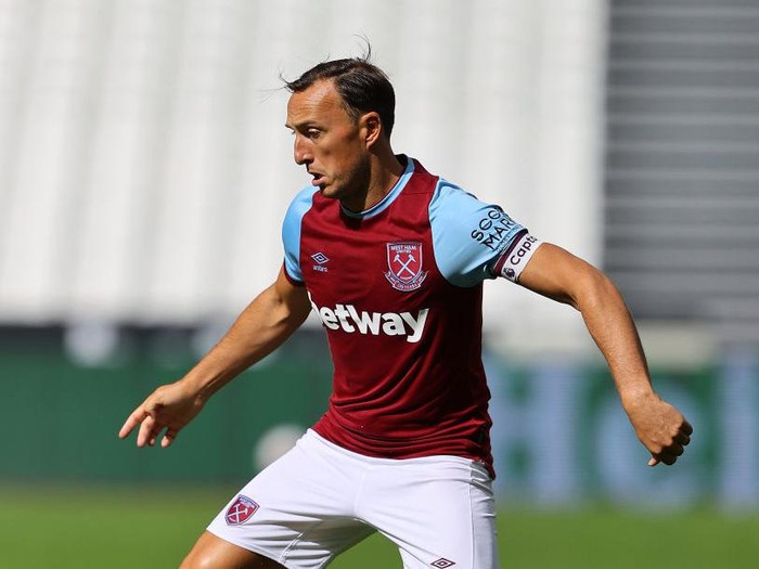 LONDON, ENGLAND - SEPTEMBER 05:  Mark Noble of West Ham in action during the pre-season friendly match between West Ham United and AFC Bournemouth at London Stadium on September 05, 2020 in London, England. (Photo by Julian Finney/Getty Images)