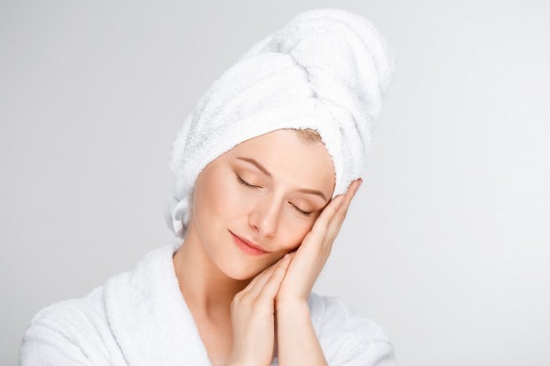 Mengatasi Masalah Minyak di Wajah/freepik.com African black soap ini menjadi pilihan yang tepat untuk mengatasi masalah minyak di wajah