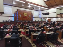 Tok! DPRA Resmi Interpelasi Plt Gubernur Aceh