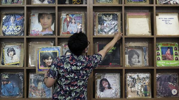 RRI Restorasi Ribuan Album Piringan Hitam