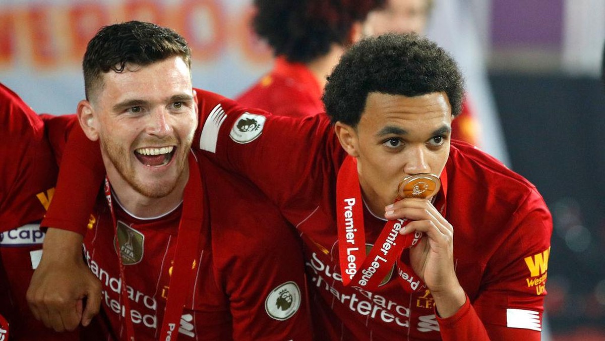Trent Alexander-Arnold punya pesan untuk para pemain muda (2020 Pool/Pool)