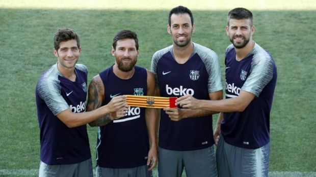 Lionel Messi tetap menjadi kapten Barcelona musim 2020/21.