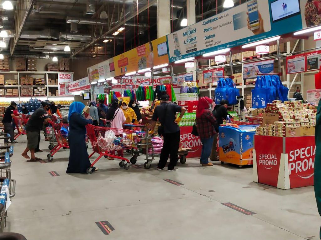 Jelang PSBB Jakarta, Begini Kondisi Supermarket di Akhir Pekan Jelang PSBB Jakarta, Begini Kondisi Supermarket di Akhir Pekan