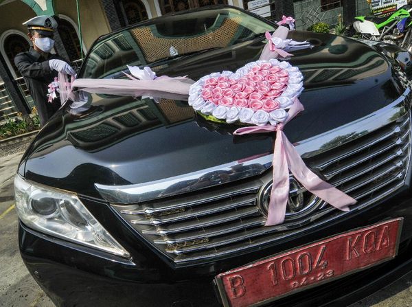 Mobil Dinas di Bekasi Bisa Dipakai untuk Pernikahan Lho