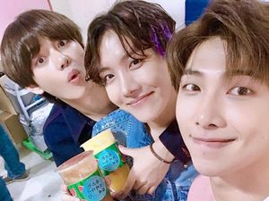 BTS Pernah Bikin Penumpang Pesawat Makan Mie Instan Serentak, Kok Bisa?