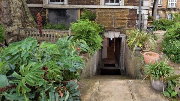 Foto Apartemen Sewaan Terletak di Bawah Tanah, Interiornya Bikin Takjub