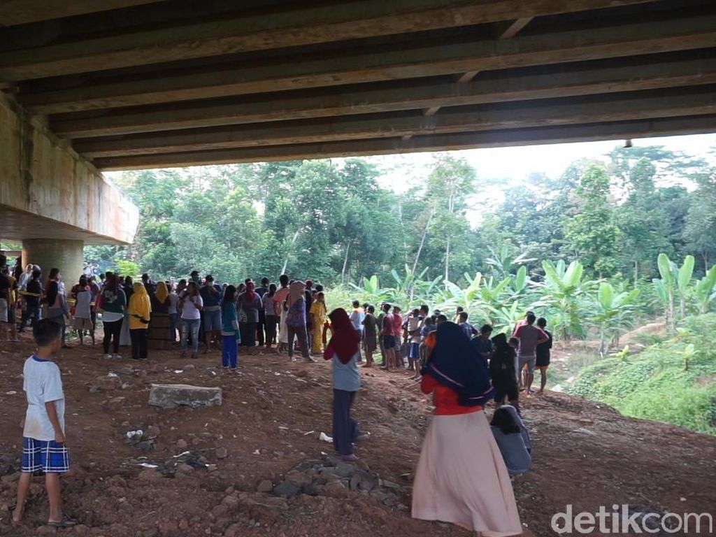 Ini Dia Ciri-ciri Mayat yang Kaki-Tangannya Terikat di Bawah Tol Batang Ini Dia Ciri-ciri Mayat yang Kaki-Tangannya Terikat di Bawah Tol Batang