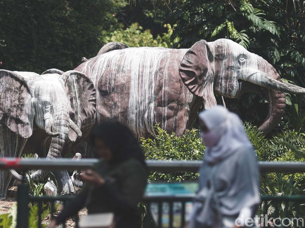 Ragunan Akan Kembali Ditutup, Pengunjung: Sedih Nggak Sedih Ragunan Akan Kembali Ditutup, Pengunjung: Sedih Nggak Sedih