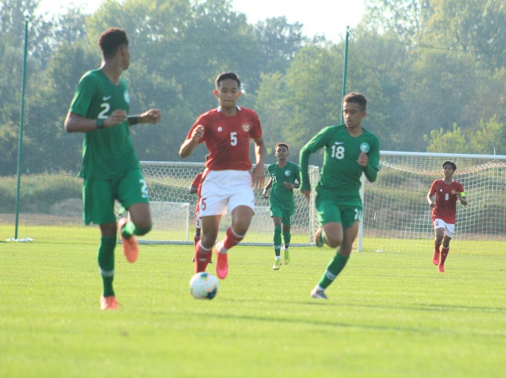 Sengit! Timnas U-19 Vs Arab Saudi Berakhir Imbang 3-3 Sengit! Timnas U-19 Vs Arab Saudi Berakhir Imbang 3-3