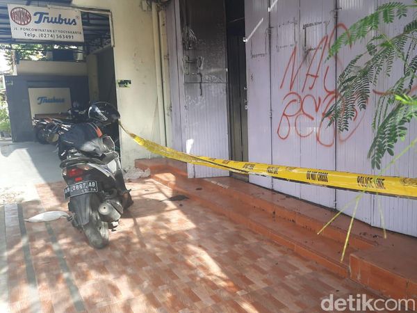 Toko Roti yang Jadi TKP Bakar Diri Digaris Polisi
