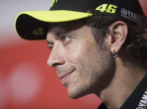 Rossi Setahun di Petronas Yamaha, Lalu Bikin Tim Sendiri di MotoGP? Rossi Setahun di Petronas Yamaha, Lalu Bikin Tim Sendiri di MotoGP?
