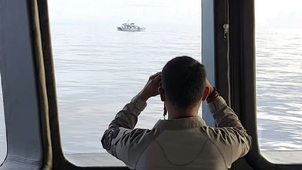 Bakamla RI Bayangi dan Usir Kapal Coast Guard China di Laut Natuna Utara. Ist