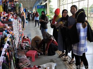 Dengar Curhat Pedagang Tanah Abang Tentang PSBB Jakarta Dengar Curhat Pedagang Tanah Abang Tentang PSBB Jakarta