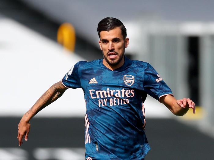 LONDON, ENGLAND - SEPTEMBER 12: Dani Ceballos of Arsenal in action during the Premier League match between Fulham and Arsenal at Craven Cottage on September 12, 2020 in London, England. (Photo by Clive Rose/Getty Images)