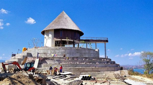 Intip Pembangunan Puncak Waringin Labuan Bajo