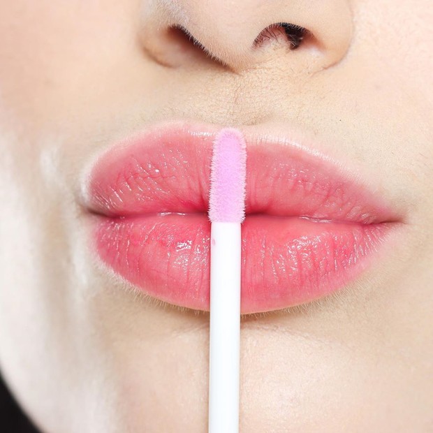 Rekomendasi lip serum untuk bibir hitam