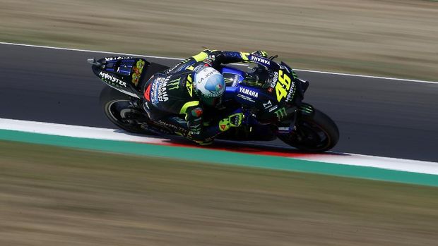 Italian Valentino Rossi rides his Yamaha during Sunday's fourth practice session for the San Marino Motorcycle Grand Prix at the Misano Circuit in Misano Adriatico, Italy on Saturday, Sept. 12, 2020 (AP Photo / Antonio Calanni).