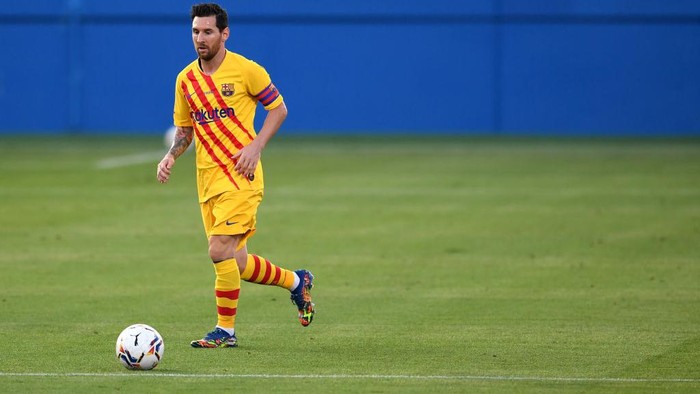 BARCELONA, SPAIN - SEPTEMBER 12: Lionel Messi of FC Barcelona reacts during the during the pre-season friendly match between FC Barcelona and Gimnastic de Tarragona at Estadi Johan Cruyff on September 12, 2020 in Barcelona, Spain. (Photo by David Ramos/Getty Images)