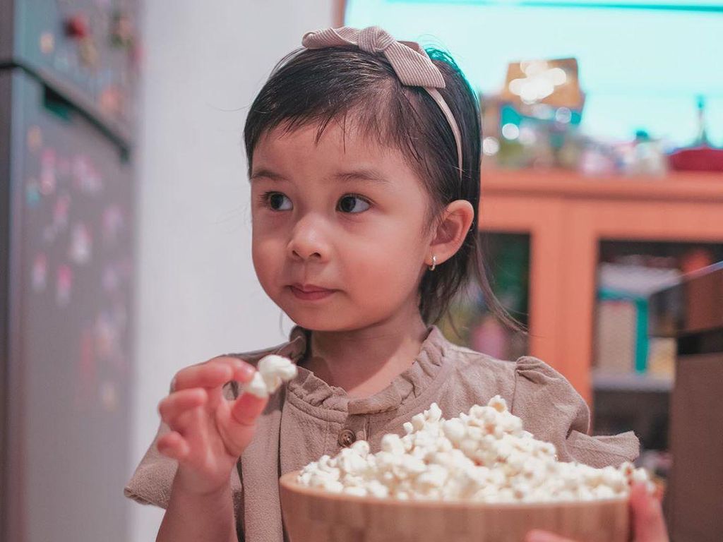 Diidap Anak Chelsea Olivia dan Glenn Alinskie, Apa Itu Rabun Dekat? Diidap Anak Chelsea Olivia dan Glenn Alinskie, Apa Itu Rabun Dekat?