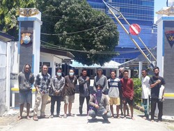 Sempat Ditahan, 12 Nelayan-Mahasiswa di Makassar Dipulangkan