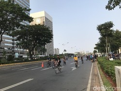 H-1 PSBB Jakarta, Warga Tetap Antusias Olahraga di Kawasan Sudirman