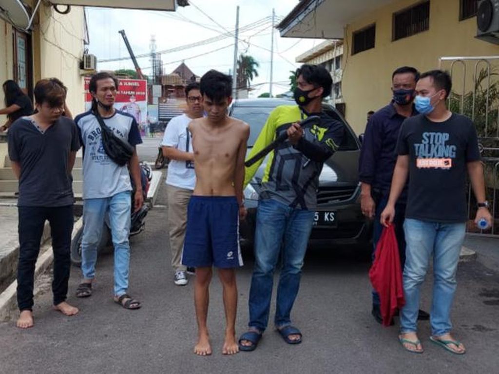 2 Begal Modus Tawuran di Palembang Ditangkap 2 Begal Modus Tawuran di Palembang Ditangkap
