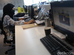 KSP Tegaskan UU Cipta Kerja Tak Atur Karyawan Kontrak Seumur Hidup