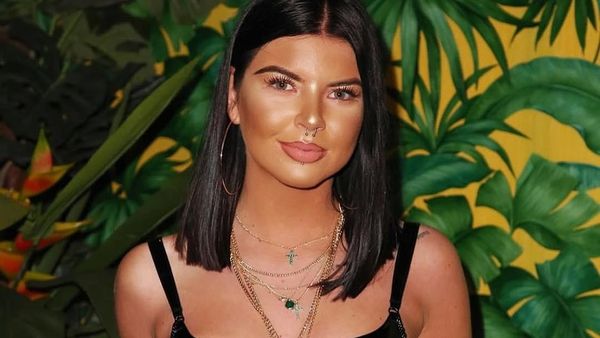 Potret Mantan Pekerja KFC yang Jadi Model Seksi, Penghasilannya Rp 2,3 M