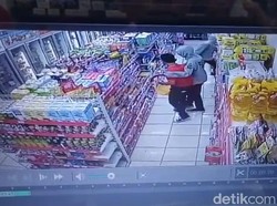 Perampok Bercelurit yang Viral Satroni Minimarket Bekasi Ditangkap