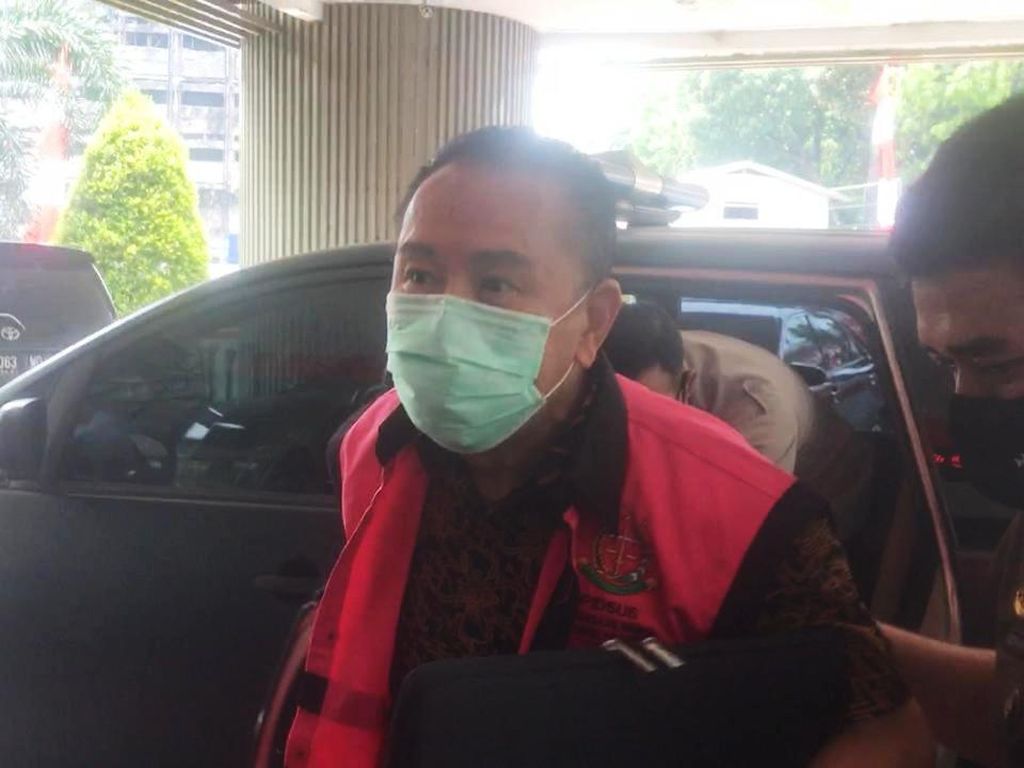 Kenakan Rompi Pink, Djoko Tjandra Kembali Diperiksa Kejagung terkait Pinangki Kenakan Rompi Pink, Djoko Tjandra Kembali Diperiksa Kejagung terkait Pinangki