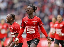 Diminati Real Madrid, Camavinga Setia Rennes