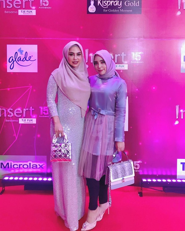 Salmafina juga tengah membangun usaha label fashion. Ia berkolaborasi dengan brand Markamarie X Salma Sunan menjual berbagai macam outfit busana muslim.