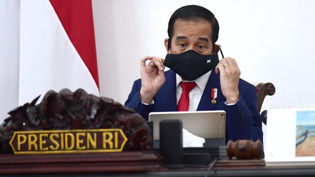 Presiden Joko Widodo saat memberikan arahan soal penanganan covid-19, Senin (14/9).