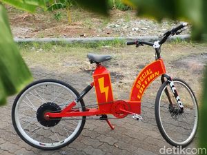 Mau Gowes Jauh Terbentur Umur, Sepeda Listrik Home Made pun Meluncur