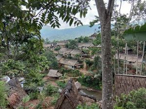 8 Budaya Unik dalam Kasepuhan Ciptagelar Sukabumi 8 Budaya Unik dalam Kasepuhan Ciptagelar Sukabumi