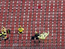 Bahagianya Valentino Rossi Ada Penonton Lagi di Tribune Sirkuit