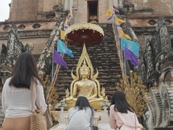 Pemerintah Thailand Membayar Warganya untuk Berlibur di Dalam Negeri