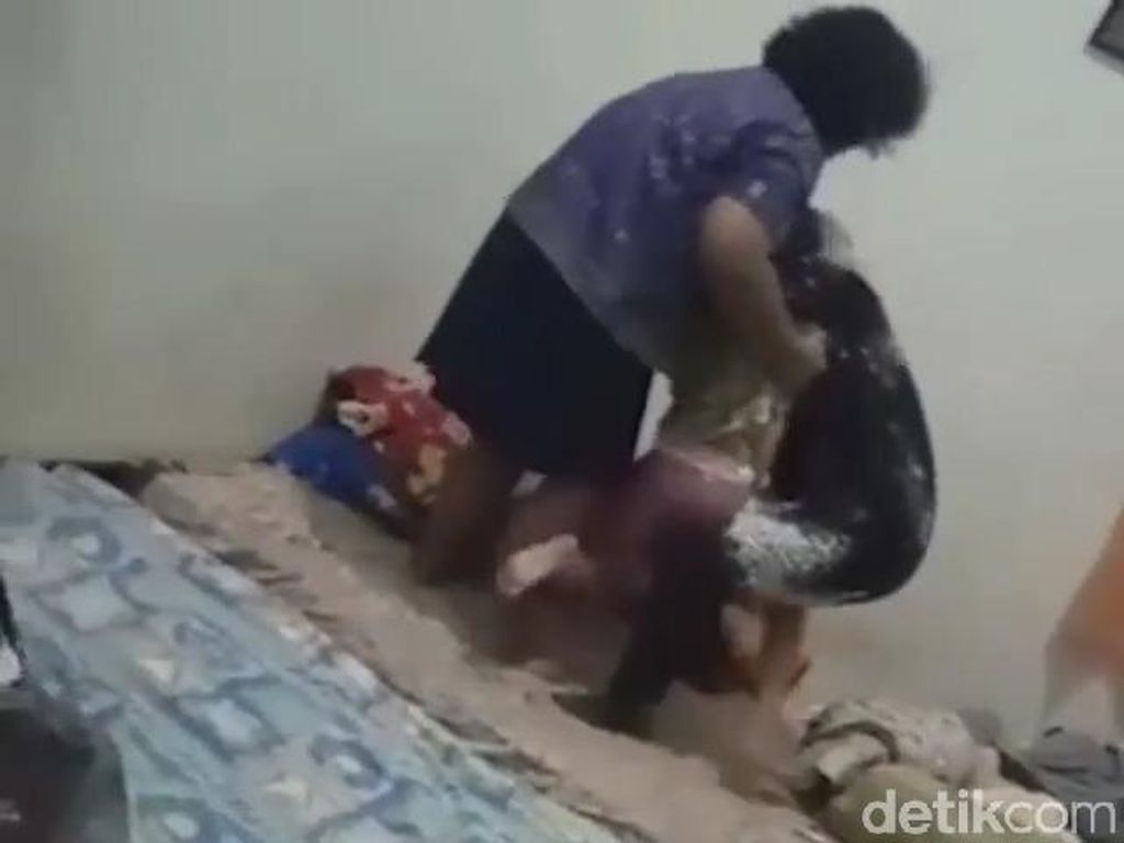 Viral Dinsos Sidoarjo Jemput Paksa Anak di Ponorogo, Ini Faktanya Viral Dinsos Sidoarjo Jemput Paksa Anak di Ponorogo, Ini Faktanya