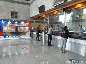 Penukaran Uang Rp 75.000 Jalan Terus saat PSBB Jakarta Diperketat