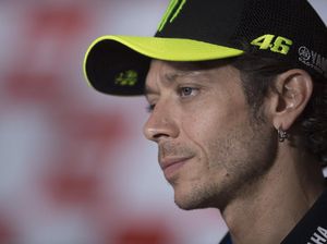 Valentino Rossi Bukan Tua-tua Keladi seperti Zlatan Ibrahimovic Valentino Rossi Bukan Tua-tua Keladi seperti Zlatan Ibrahimovic