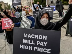 Ratusan Orang di Turki Protes Charlie Hebdo yang Terbitkan Karikatur Nabi