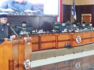 Paripurna DPRD, Bima Arya: 40% Warga Putus Kerja Tak Mungkin PSBB Total