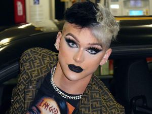 8 Penampilan Beauty Influencer Cowok yang Meninggal Mendadak di Usia 17 8 Penampilan Beauty Influencer Cowok yang Meninggal Mendadak di Usia 17