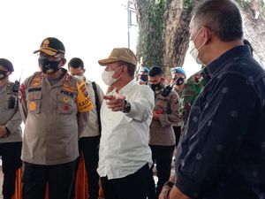 Cek Razia Masker, Edy Heran Warga Pilih Nyapu Dibanding Nyanyi Lagu Nasional